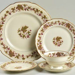 Falstaff by ROYAL YORK (GERMANY) 5P place settings